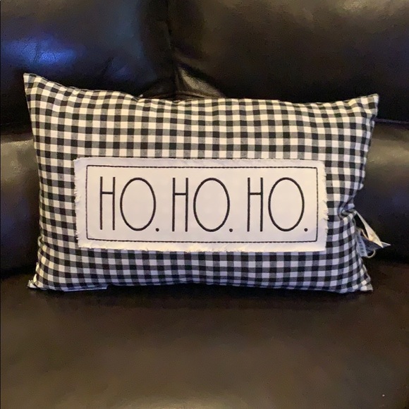 🎄NEW! Rae Dunn ‘Ho Ho Ho’ Pillow